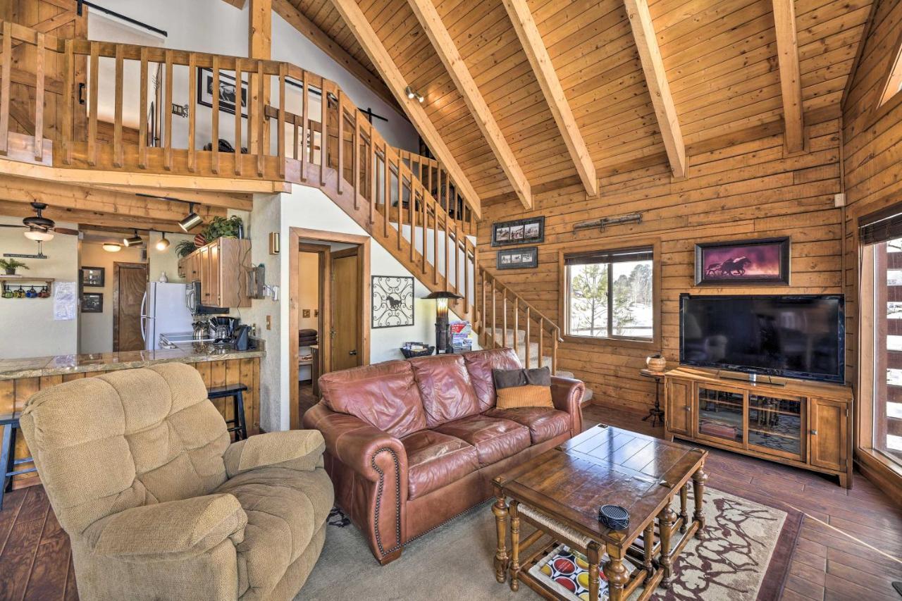 Rustic Village Lake Cabin Escape With Deck And Grill! 파고사스프링스 외부 사진