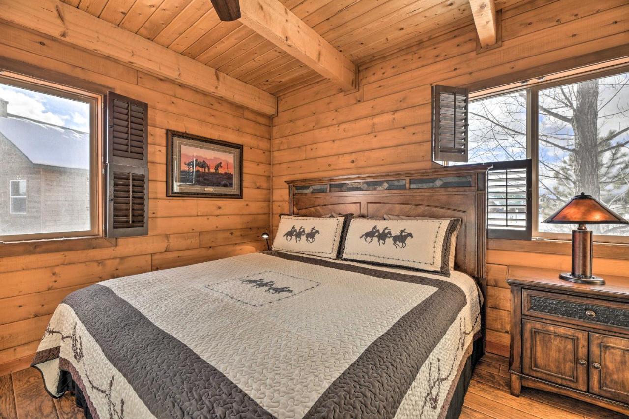 Rustic Village Lake Cabin Escape With Deck And Grill! 파고사스프링스 외부 사진
